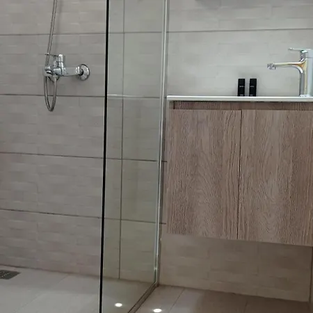 Aristotelis 4* Frikes