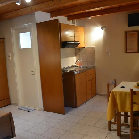 Aristotelis 4* Frikes